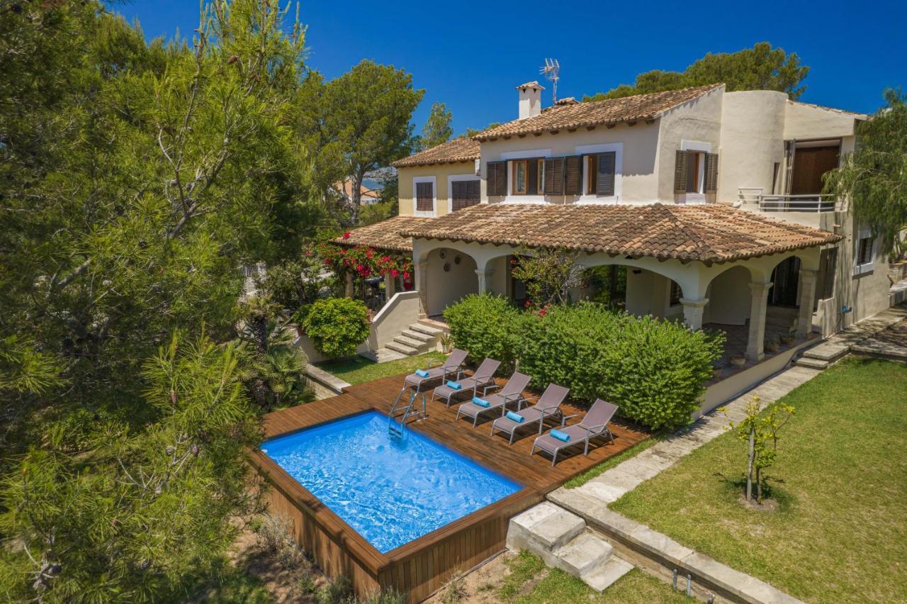 Alcanada Garden Villa